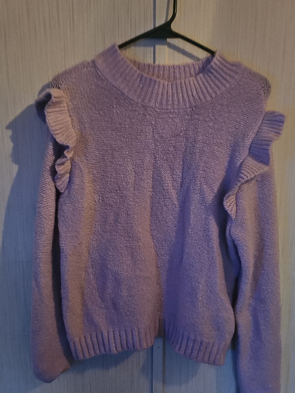 Lavender Ruffle Detail Women's Sweater